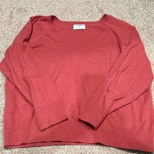 Old Navy Women's V-Neck Sweater in Deep Red